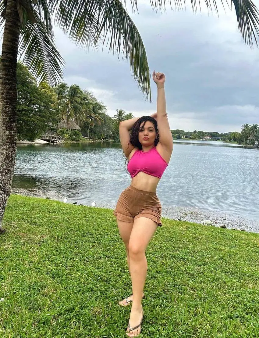 Profil de Chahinez à Châlons-en-Champagne (51000)