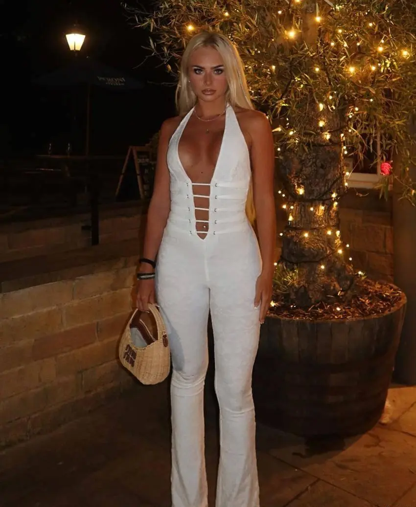 Profil de Anne-Caroline à Douai (59500)